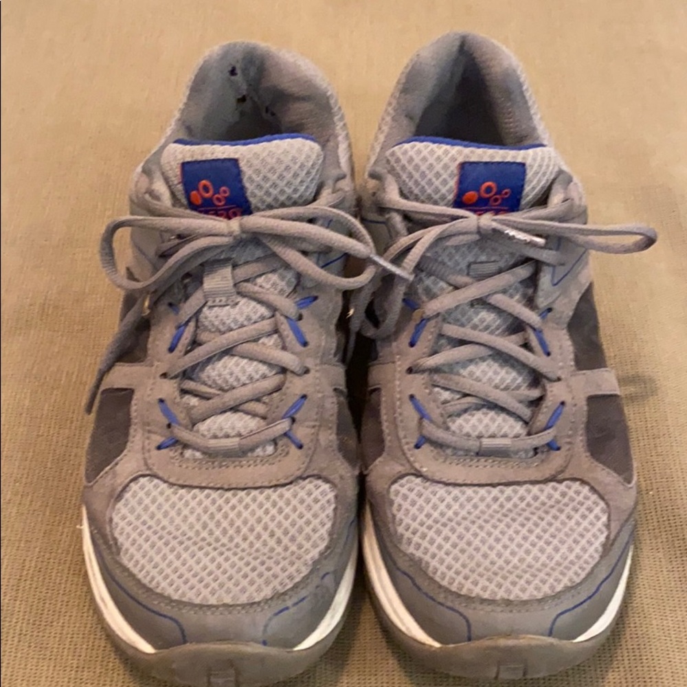 Abeo Alex grey shoes 10.5